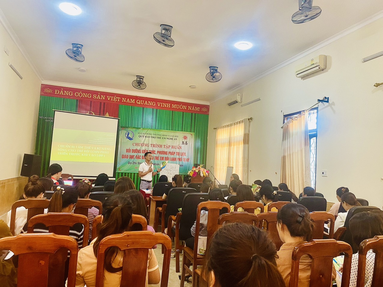 Lớp tập huấn thu hút rất nhiều học viên tham dự